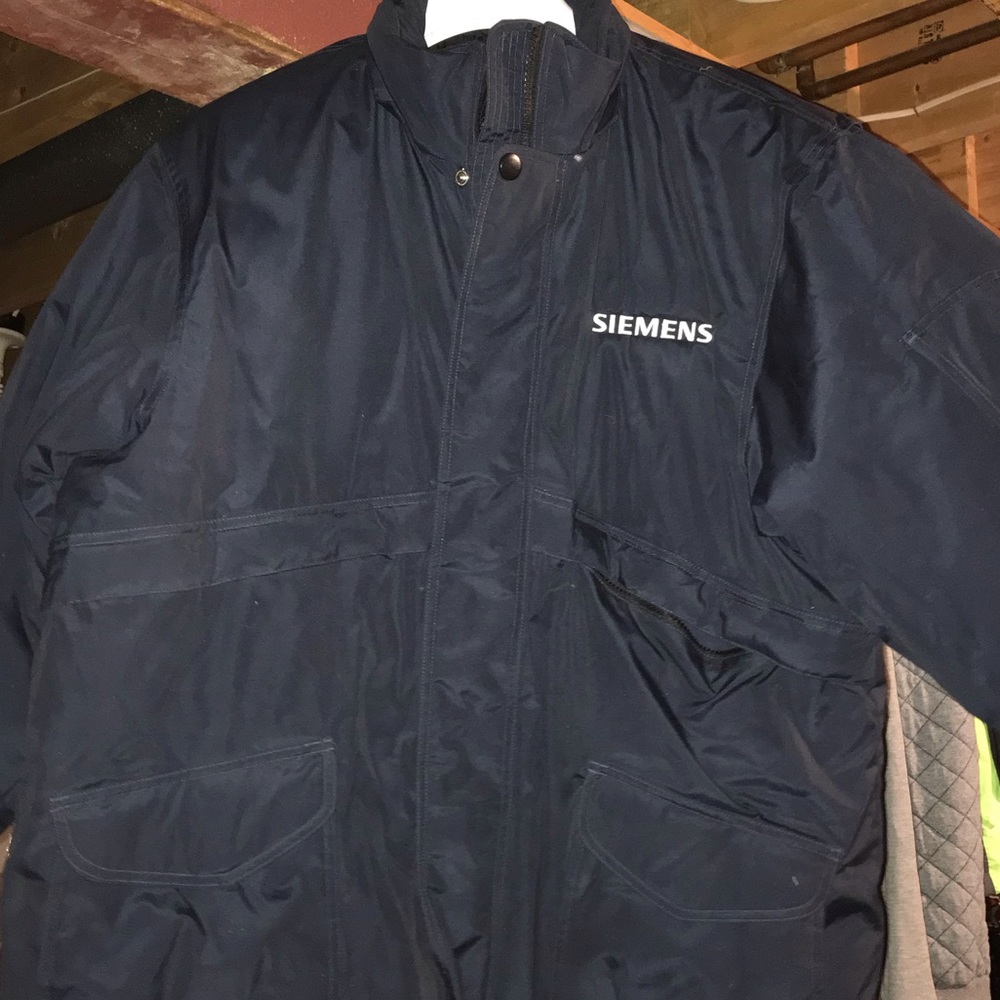 Siemens heavy winter coat